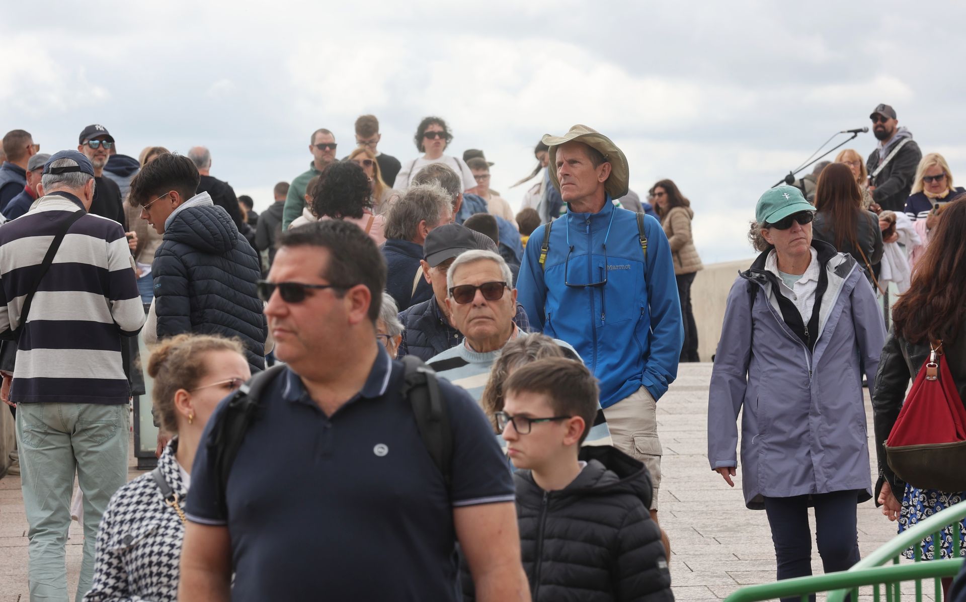 El ambiente del turismo este Jueves Santo en Córdoba, en imágenes