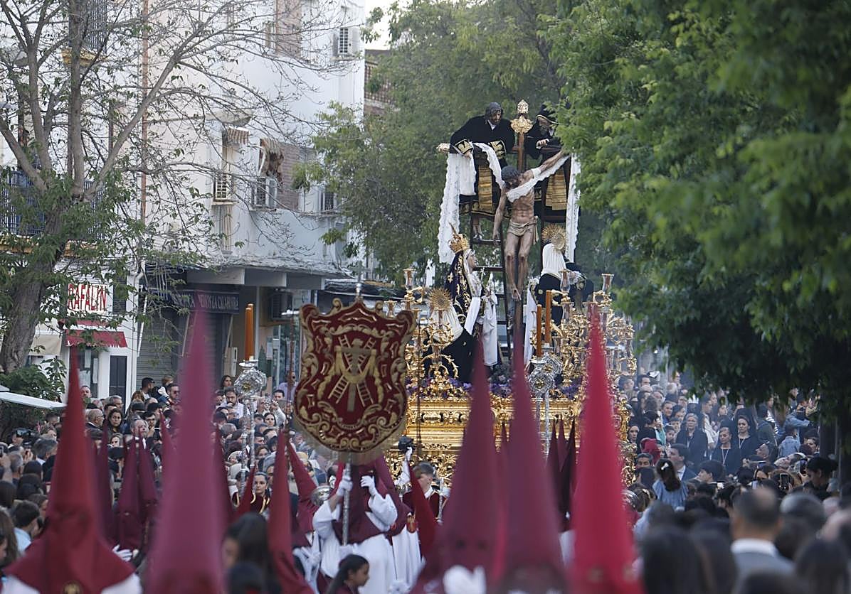 Las imágenes de la procesión del Descendimiento del Viernes Santo de Córdoba