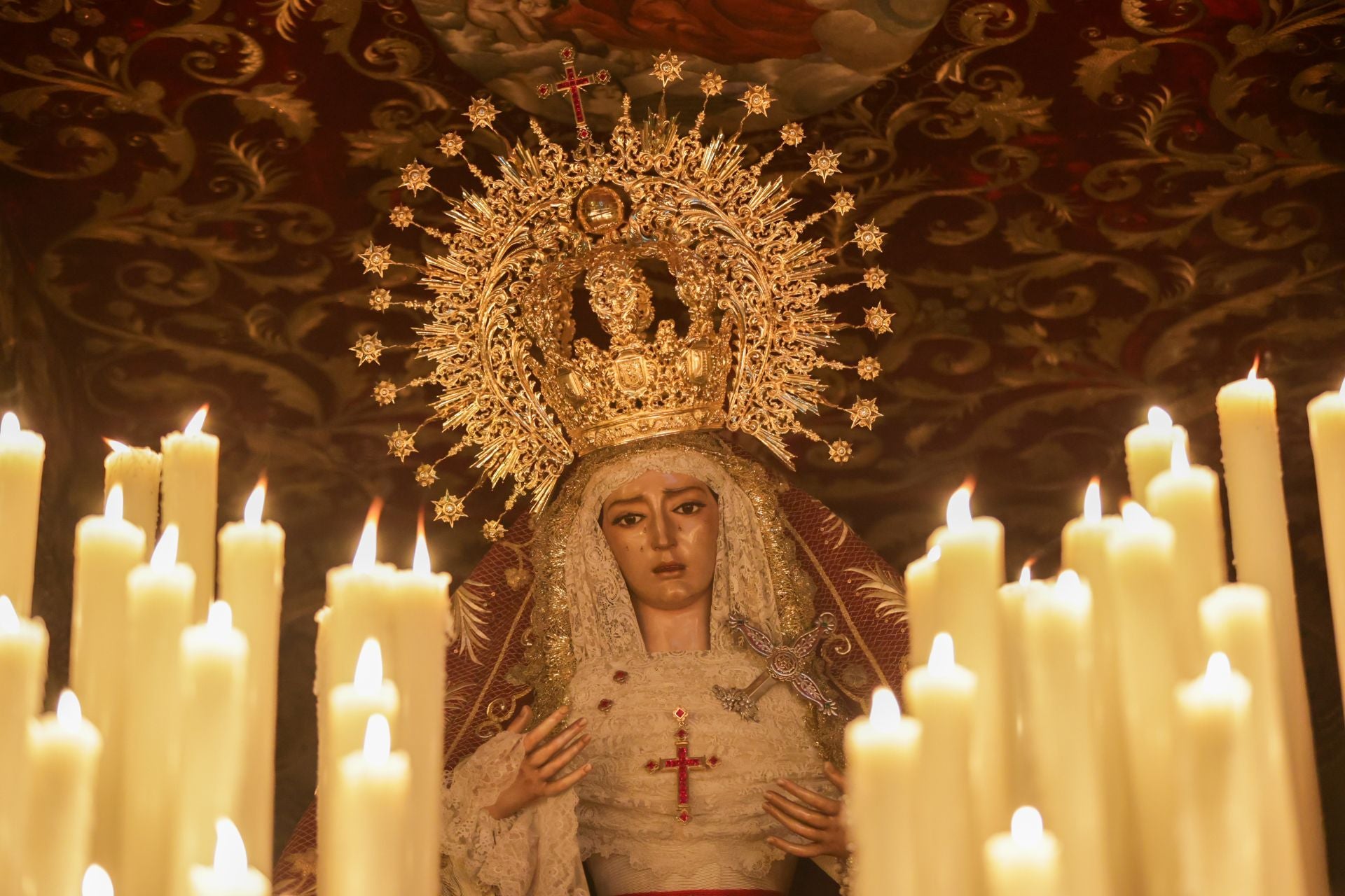 Las imágenes de la Buena Muerte en la Madrugada de la Semana Santa de Córdoba