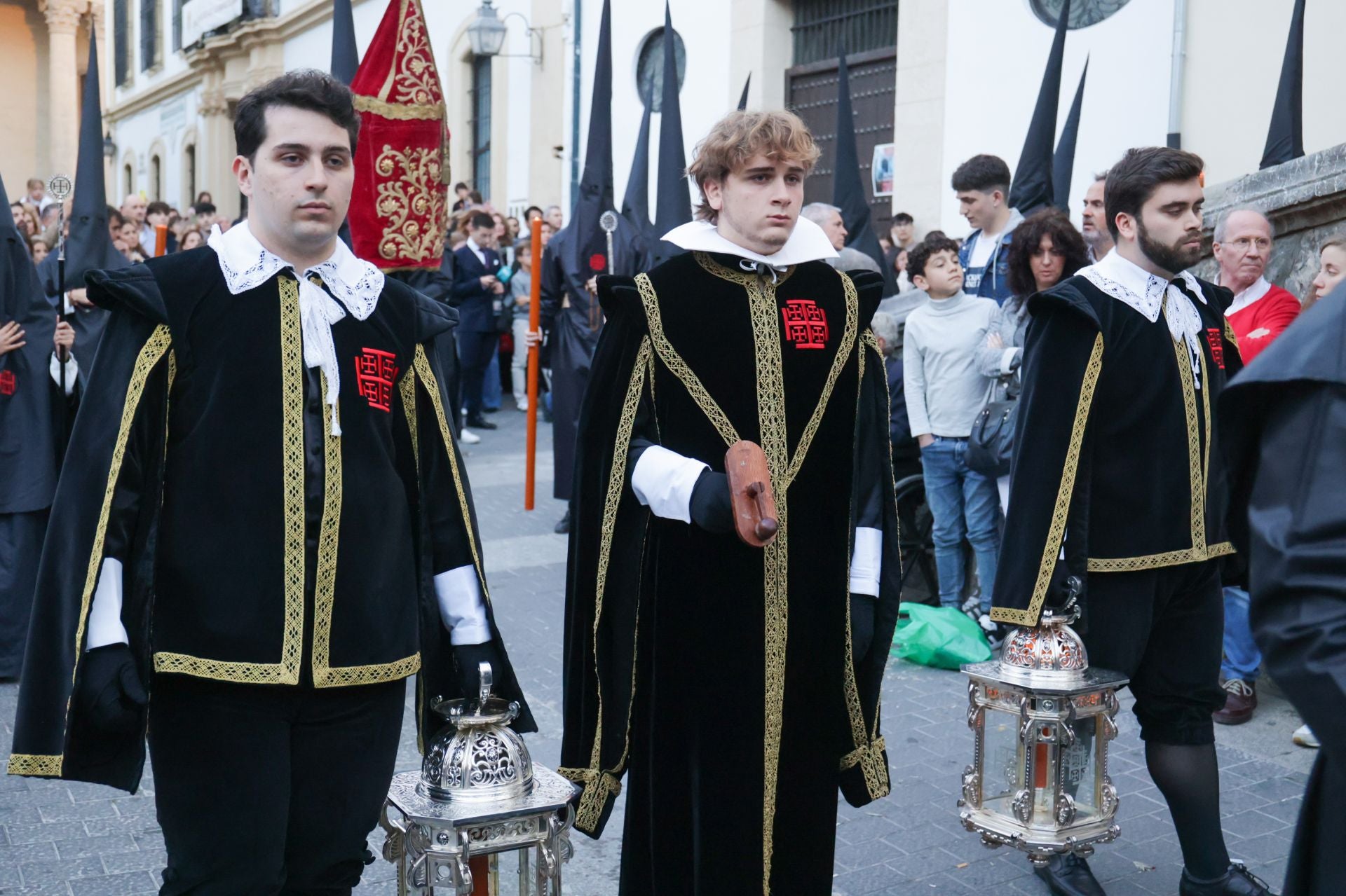 Las imágenes de la procesión del Santo Sepulcro del Viernes Santo de Córdoba