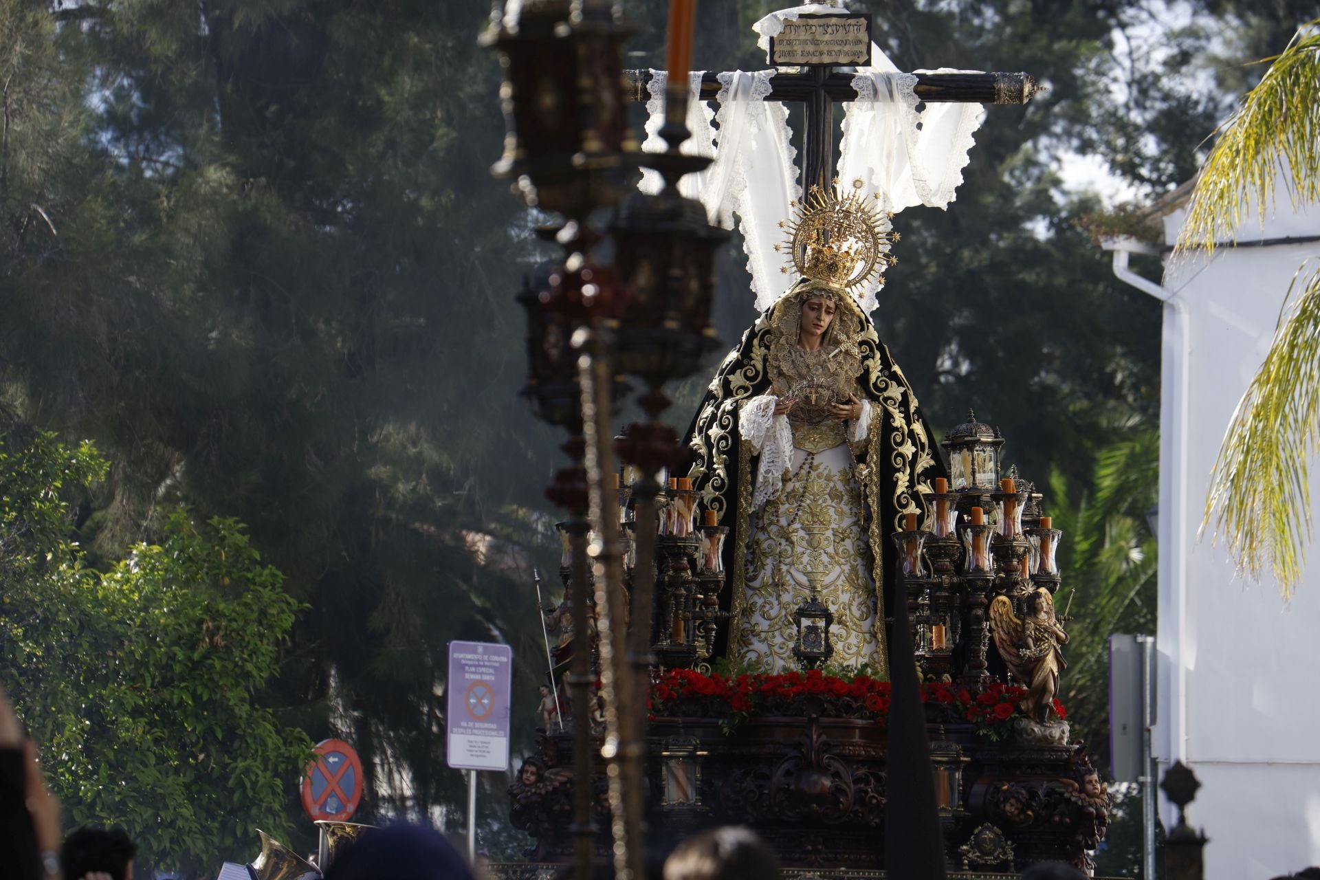 Las imágenes de la procesión de La Soledad del Viernes Santo de Córdoba