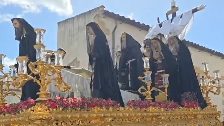 Sábado Santo: El cristo yacente de la Caridad se desprende tras una levantá en Jerez