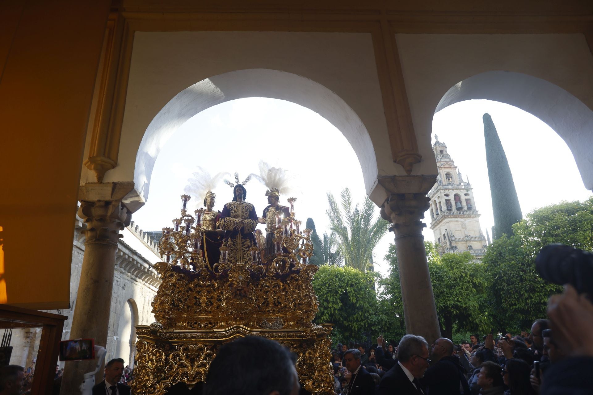 El regreso de la hermandad de la Estrella de Córdoba, en imágenes