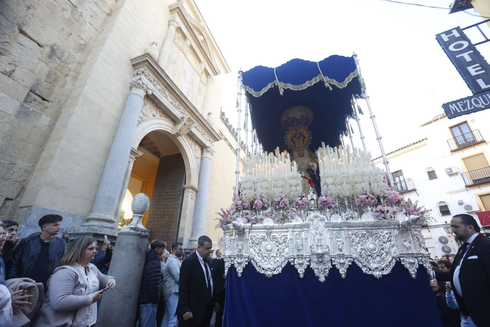 El regreso de la hermandad de la Estrella de Córdoba, en imágenes
