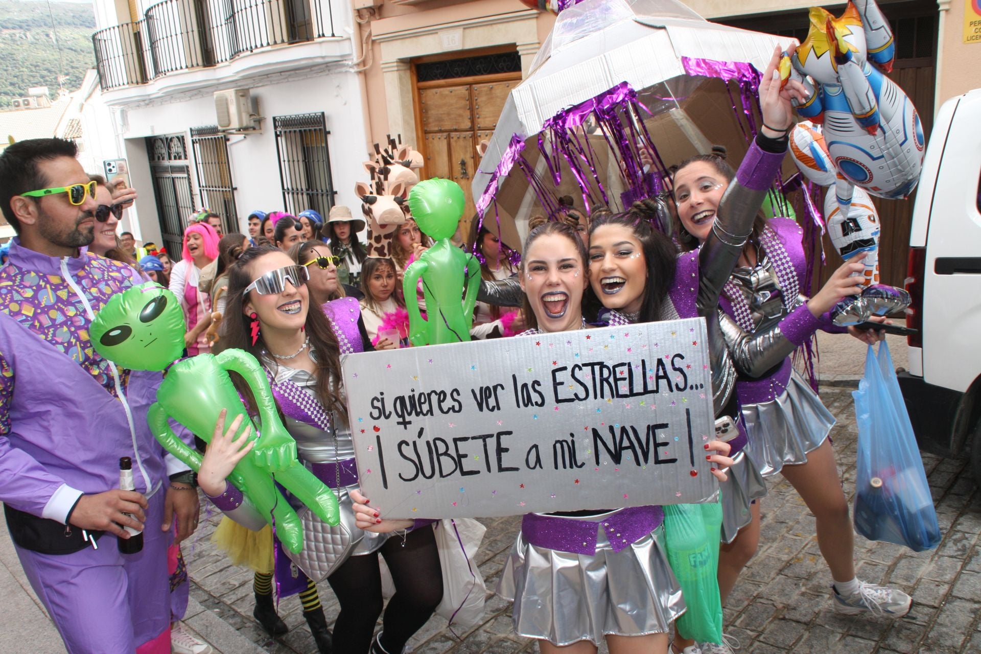 La colorida Pascua de los Moraos de Carcabuey, en imágenes