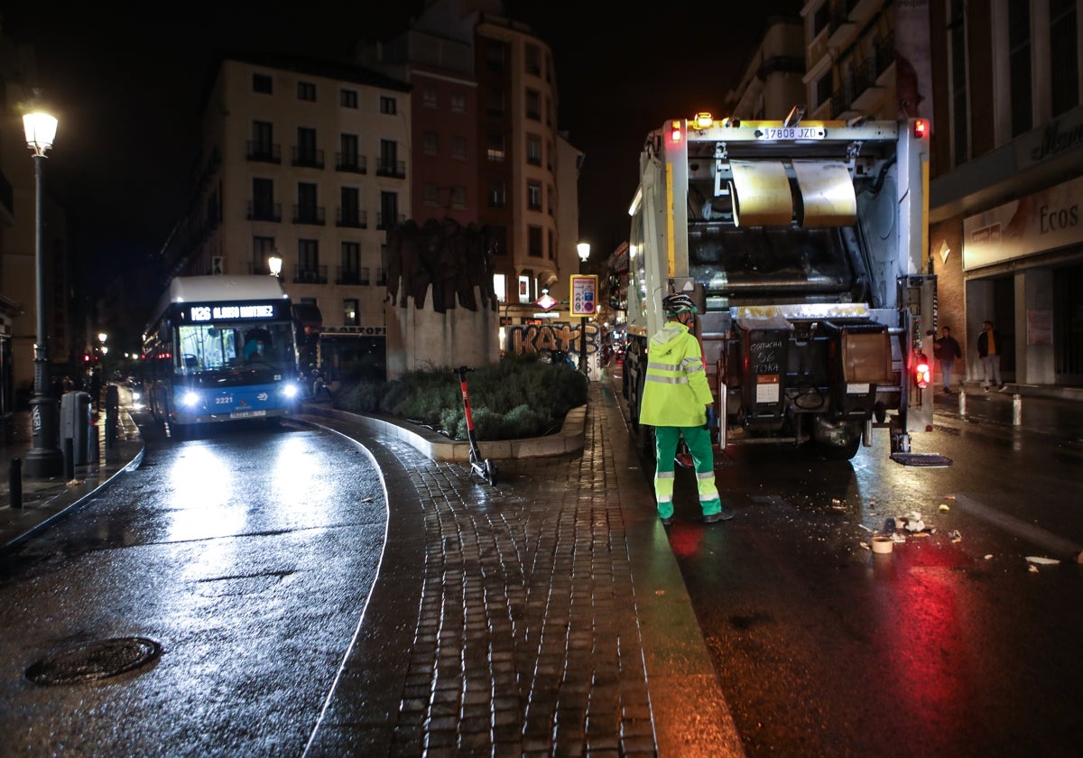 Comienza la huelga de basuras en Madrid: calendario de recogida por distritos