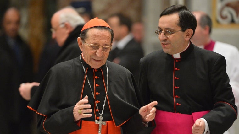El cardenal cordobés que vivirá la séptima elección de un Papa desde el corazón del Vaticano