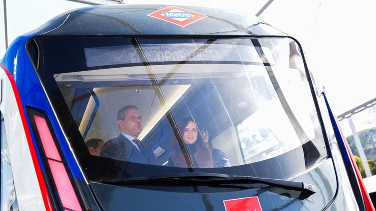 El ministro Puente se enzarza con el Gobierno de Ayuso por la no inauguración de la línea 3 de Metro a El Casar