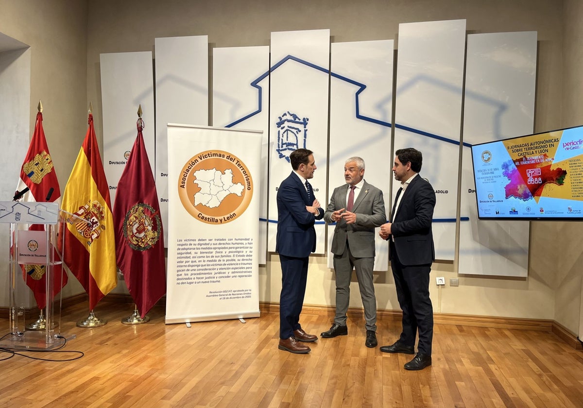 Conrado Íscar, Sebastián Nogales y Jorge Francés durante la presentación