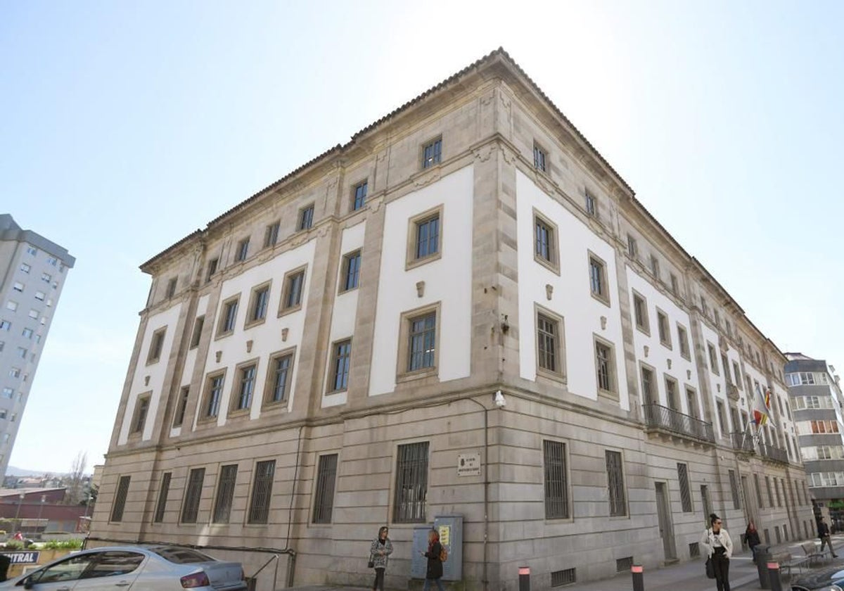 Exteriores de la Audiencia provincial de Pontevedra