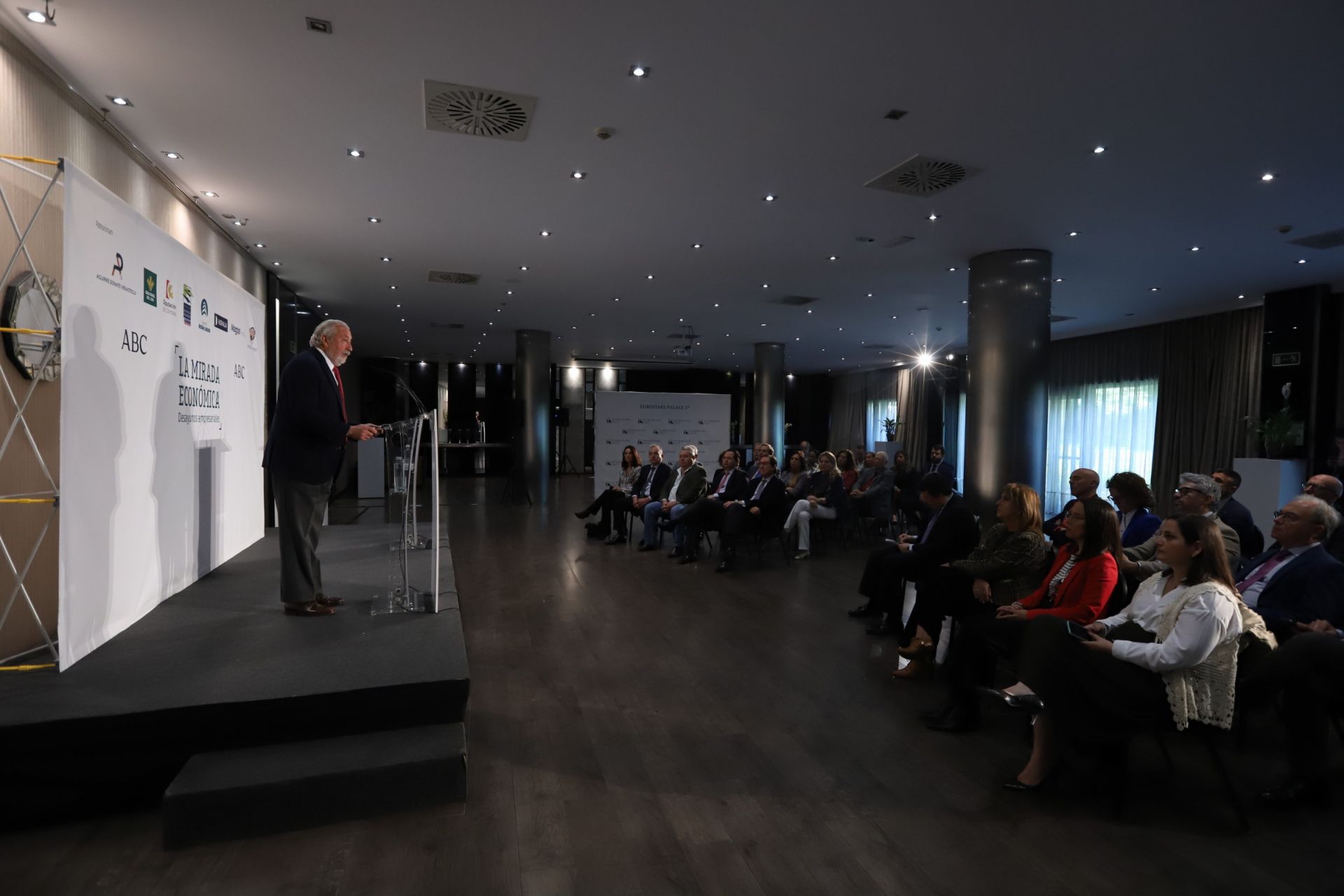 La participación del presidente de Ecoraíl en la Mirada Económica, en imágenes