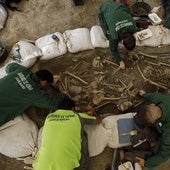 Exhumación de restos humanos de la Guerra Civil en el Barranco de Víznar