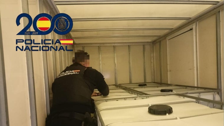 Intervienen más de cinco mil litros de combustible destinado al suministro de narcolanchas en Jerez