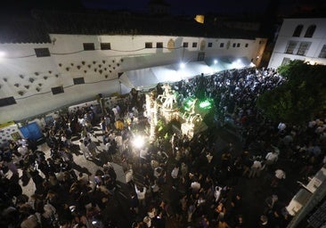 Ochenta policías y aforos controlados por IA en las ocho Cruces con más público