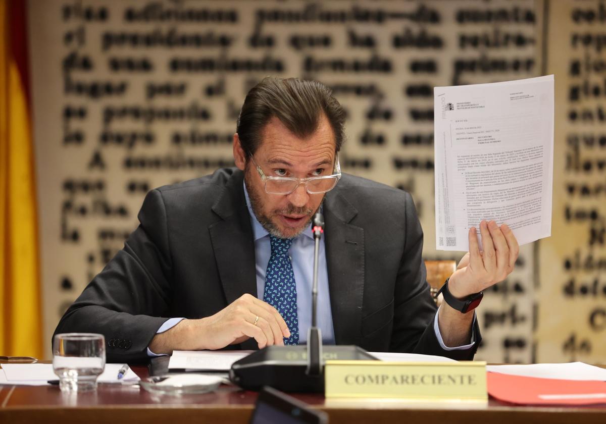 El ministros de Transportes, Óscar Puente, este jueves en el Senado