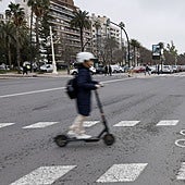 Pillan al ladrón de los patinetes en un instituto valenciano: «Llevaba mochila y vestía como un estudiante más»