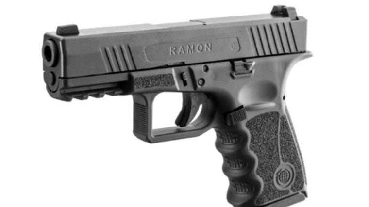 Una pistola Ramon de la empresa israelí Emtan