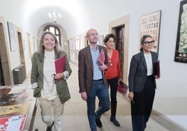 La demanda de los ediles expulsados del PSOE en Santiago ya está en trámite
