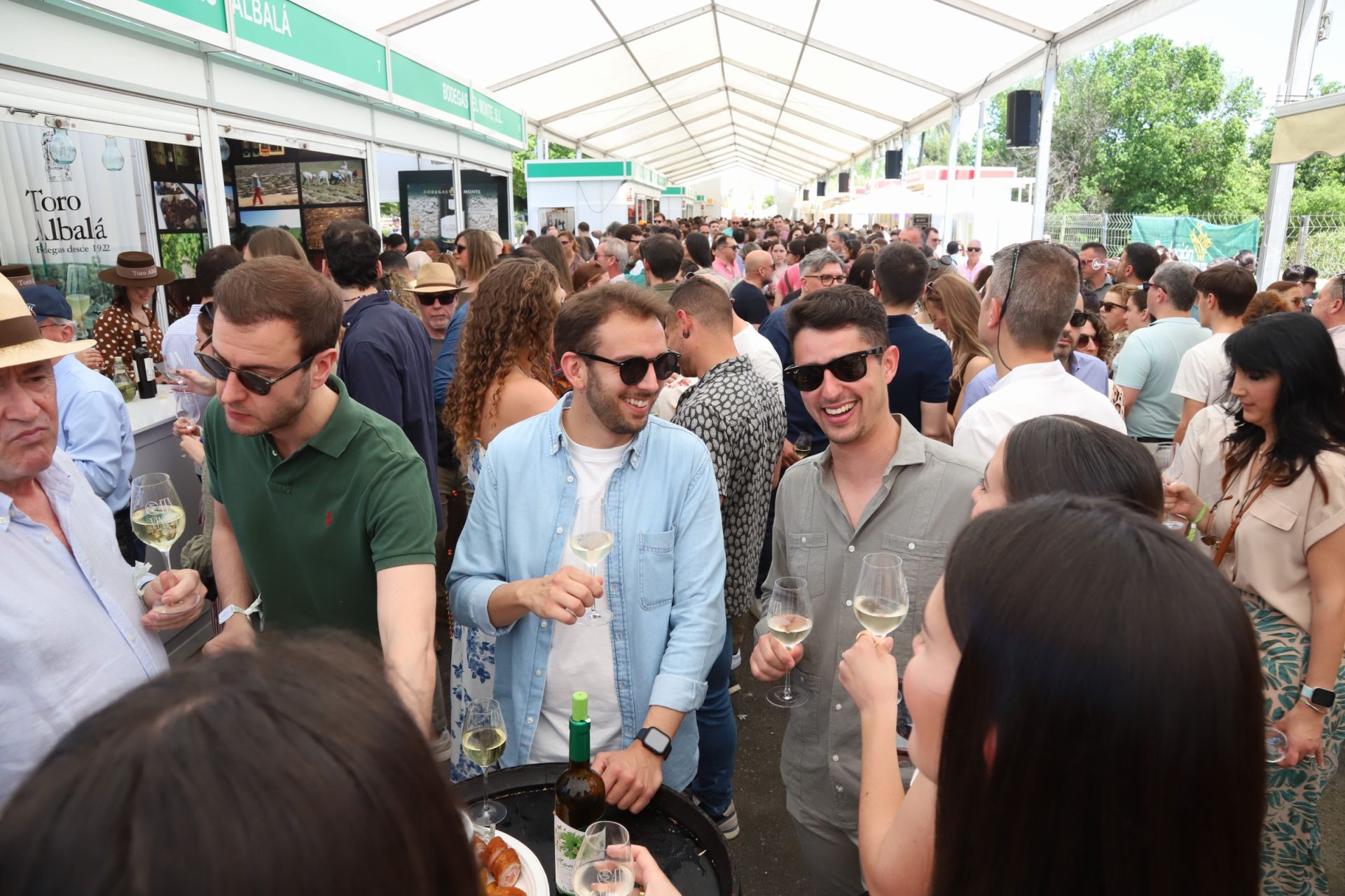 La Cata del Vino también se llena en su nueva ubicación, en imágenes