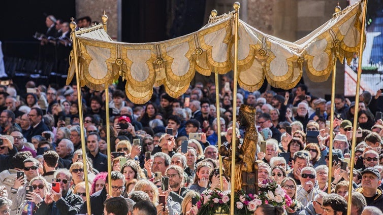 Montserrat: primera procesión de 'la Moreneta' del siglo por el milenario del monasterio