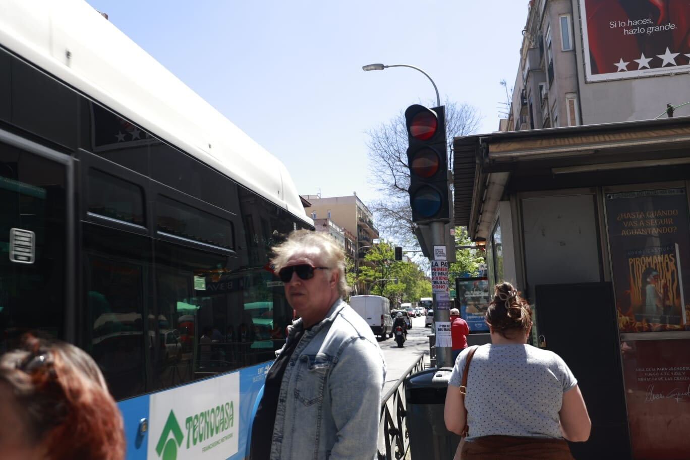 Los semáforos no funcionan debido al apagón, lo cual puede provocar graves consecuencias en el tráfico.