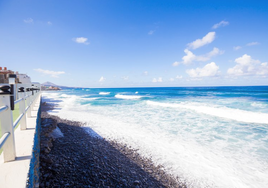 Aparece un cuerpo sin vida y sin identificar en una playa de Arucas (Gran Canaria)