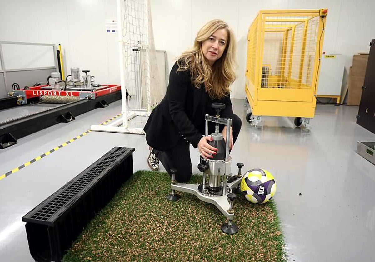 Leonor Gallardo Guerrero, directora del laboratorio del Grupo IGOID, posa para ABC