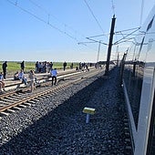 Doce horas atrapado en el AVE 05110 por el gran apagón