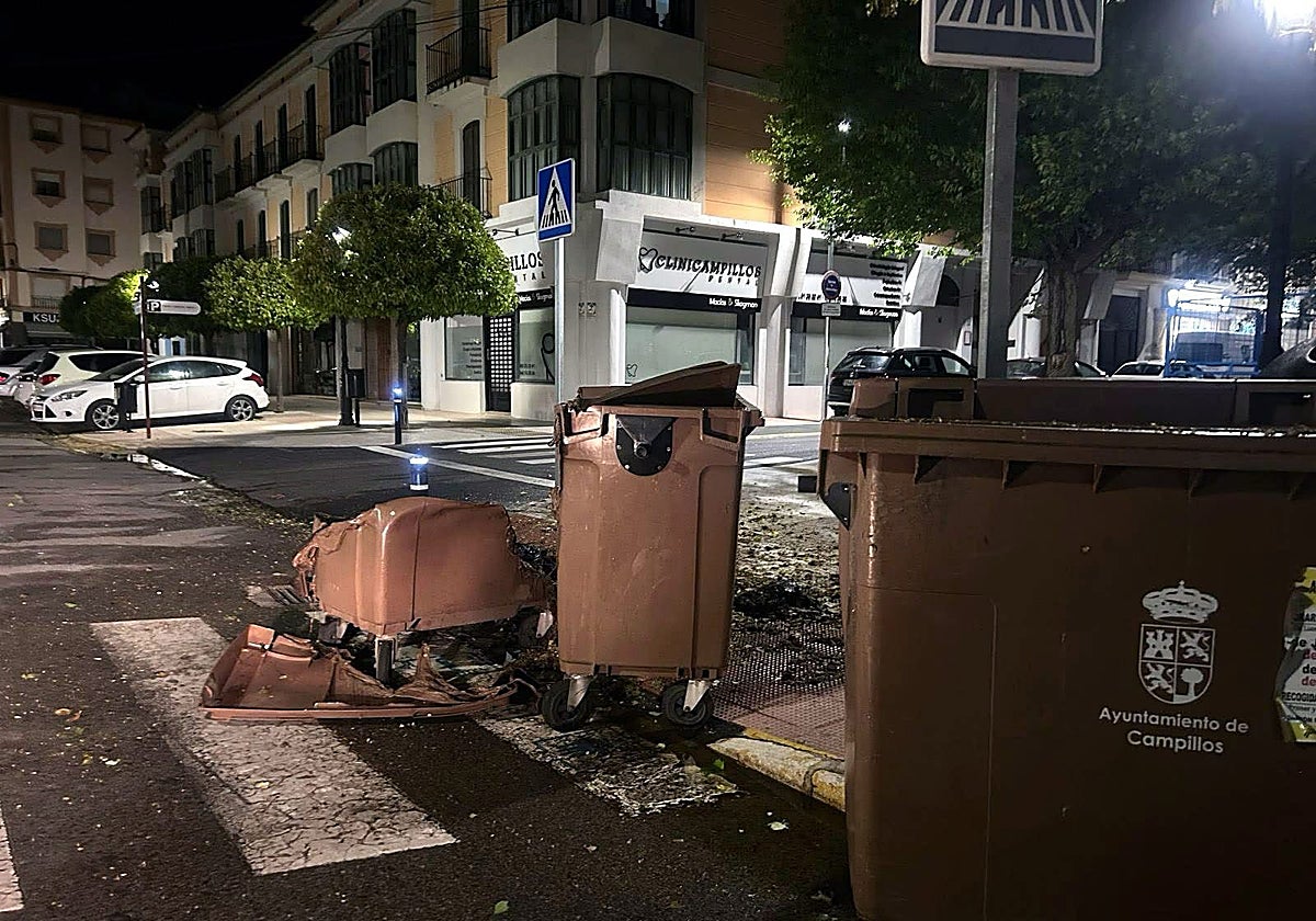 Imagen de los contenedores quemados