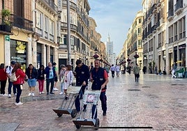 Málaga abre sus negocios y recupera poco a la poco la normalidad: «Estamos como de resaca»