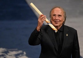 Joan Manuel Serrat se quedó atrapado en el tren en Guadalajara