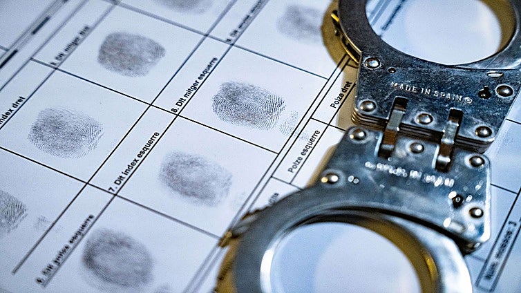 Detenidos tres menores por la brutal agresión a otro joven a la salida de un instituto en Mataró (Barcelona)