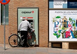 Adiós definitivo a la marca Cajasur: de la paloma herida a la 'klave' vasca