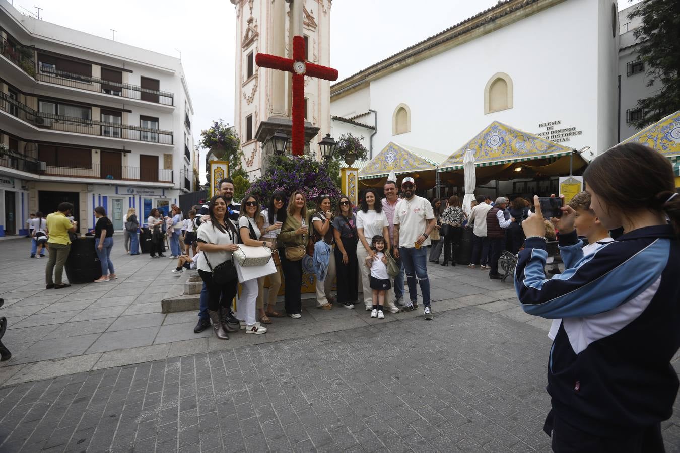 El inicio de las espectaculares Cruces de Mayo de Córdoba, en imágenes
