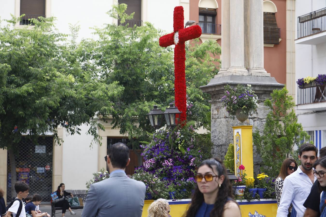 El inicio de las espectaculares Cruces de Mayo de Córdoba, en imágenes