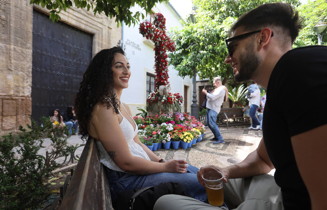 El color y la belleza de las Cruces de Mayo en Córdoba, en imágenes