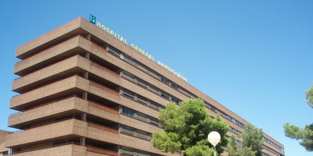 Herido un trabajador de 38 años al caer desde 8 metros de altura de un tejado de Albacete