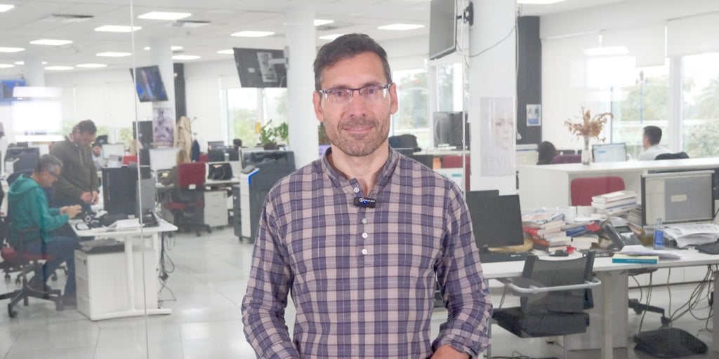 Antonio R. Vega:  «El enchufe del exalcalde socialista de Lebrija en la Faffe no es más que la punta del iceberg»
