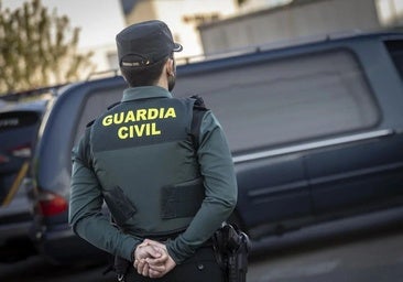 A prisión un padre y sus dos hijos por matar a tiros a un hombre en un pueblo de Málaga