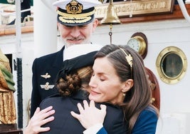 La Reina visitará a la Princesa Leonor en Panamá, donde ha llegado el Elcano
