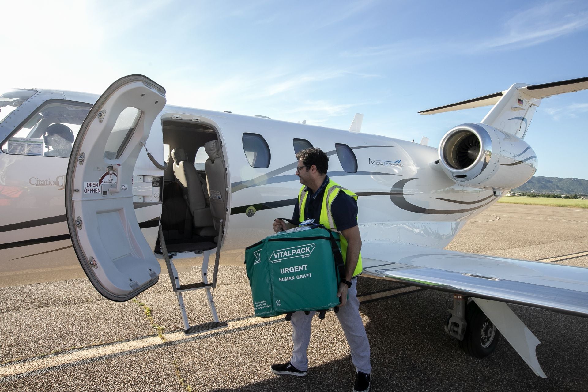 La cronología de un vuelo para un trasplante en Córdoba, en imágenes