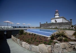 De atalaya a edén: el Faro Silleiro renace como hotel