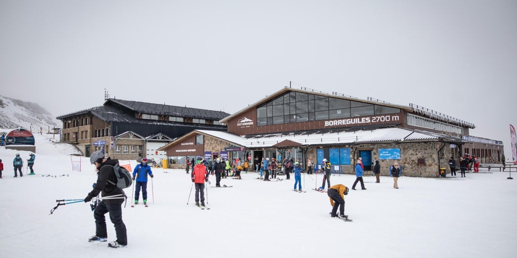 Sierra Nevada echa el cierre a la temporada más convulsa de la década