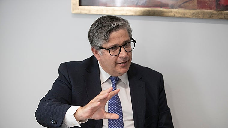 El graduado en la Etsiam, durante su conversación con ABC