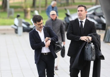 Un perito dice que los traspasos en cuenta de León a su esposa son «coherentes con sus declaraciones fiscales»