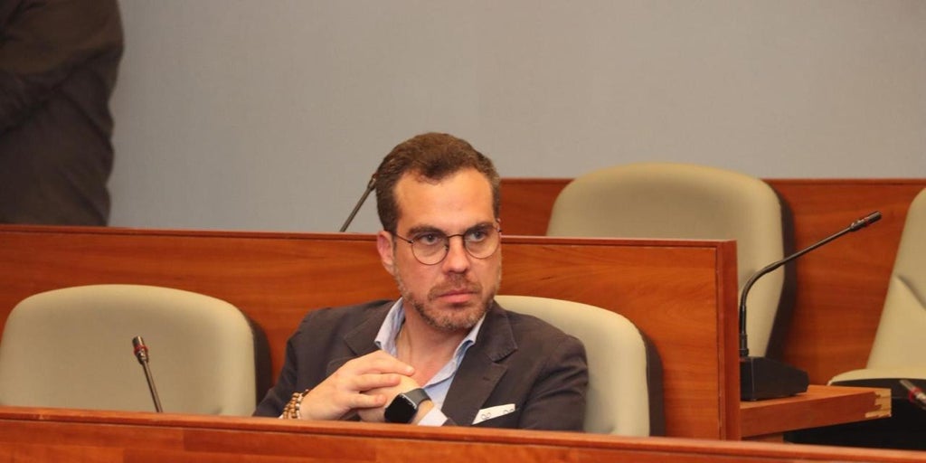 Fuego cruzado entre Vox y su concejal tránsfuga de Torrent: «Quiere instalar el caos»