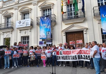 Vecinos de las Huertas Bajas protestan por la instalación de una planta fotovoltaica