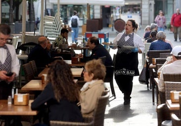 La Semana Santa tira del empleo en Córdoba, con 2.096 parados menos en abril