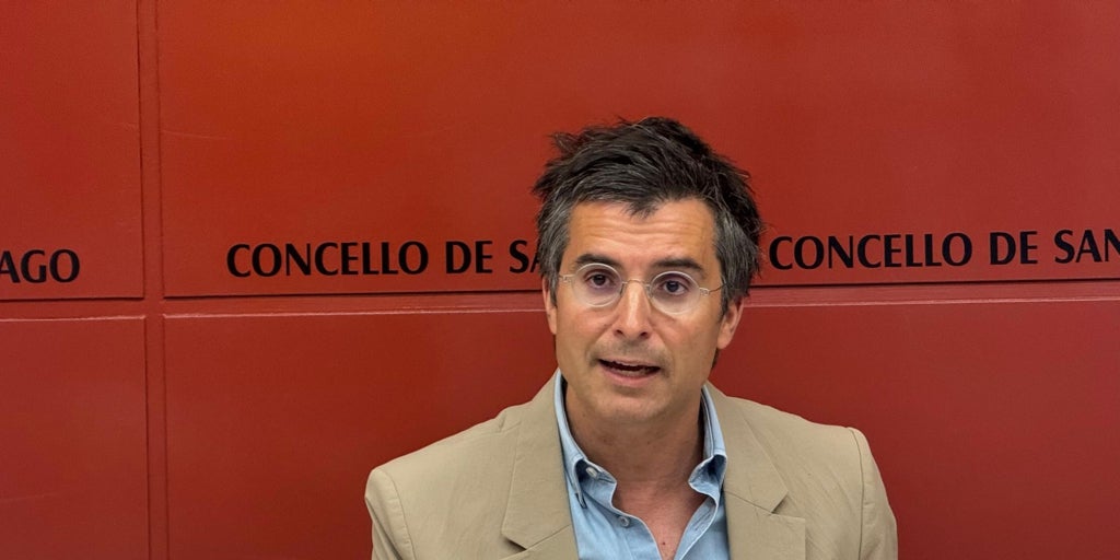 Verea acusa a Raxoi de encargar «29 viajes de VTC ilegales» y exige responsabilidades