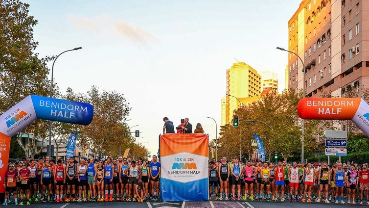 La Benidorm Half 2025 ya alcanza los 4.000 inscritos a falta de más de seis meses para la prueba